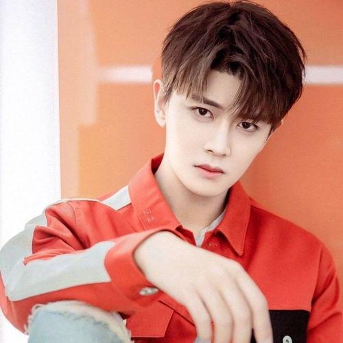 任嘉伦黑料和网红前男友,网红前男友事件引发热议